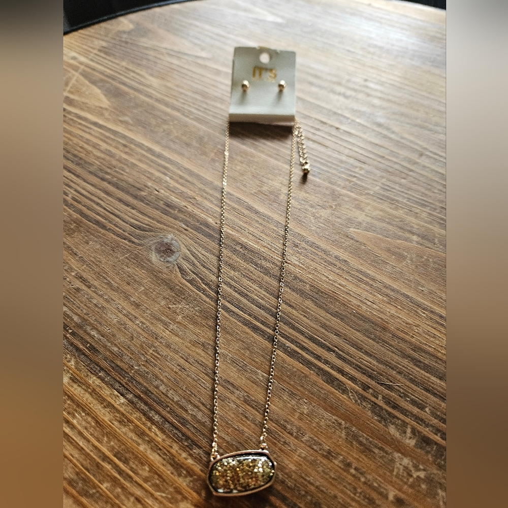Necklace & Earring Set
